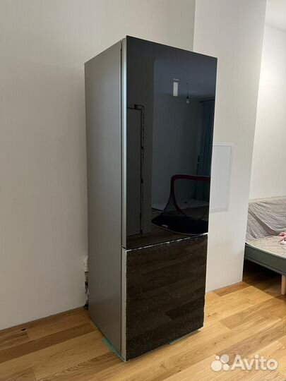 Холодильник бу Siemens kg49nsb21r