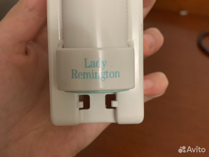 Электрическая бритва женская