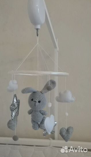 Мобиль в кроватку из фетра