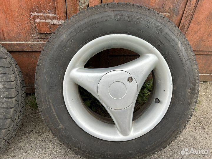 Диски R13 с резиной на классику ваз