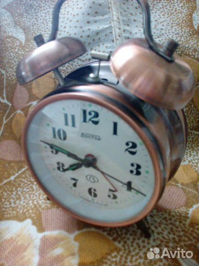 Настольные часы Восток Россия