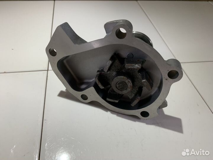 Насос водяной Daihatsu Applause 1989-1997 Новый