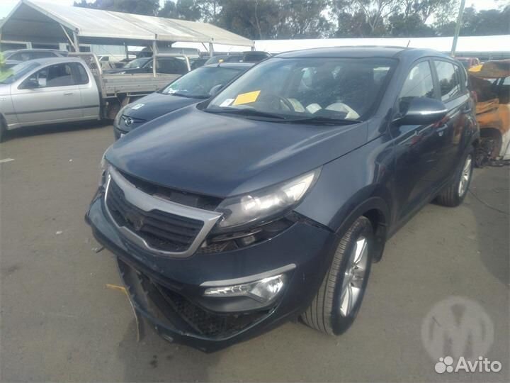 Kia Sportage (SL) lll Обшивка карта двери задней