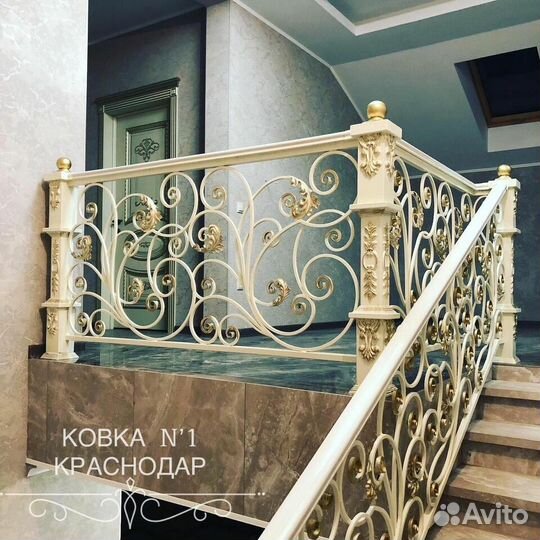 Кованые перила в коттедж