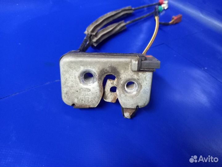 Замок багажника Ford fusion