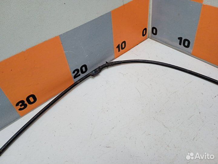 Трос капота Volkswagen Golf MK4 1.4 2000