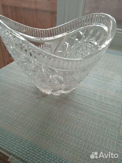 Хрустальная ваза