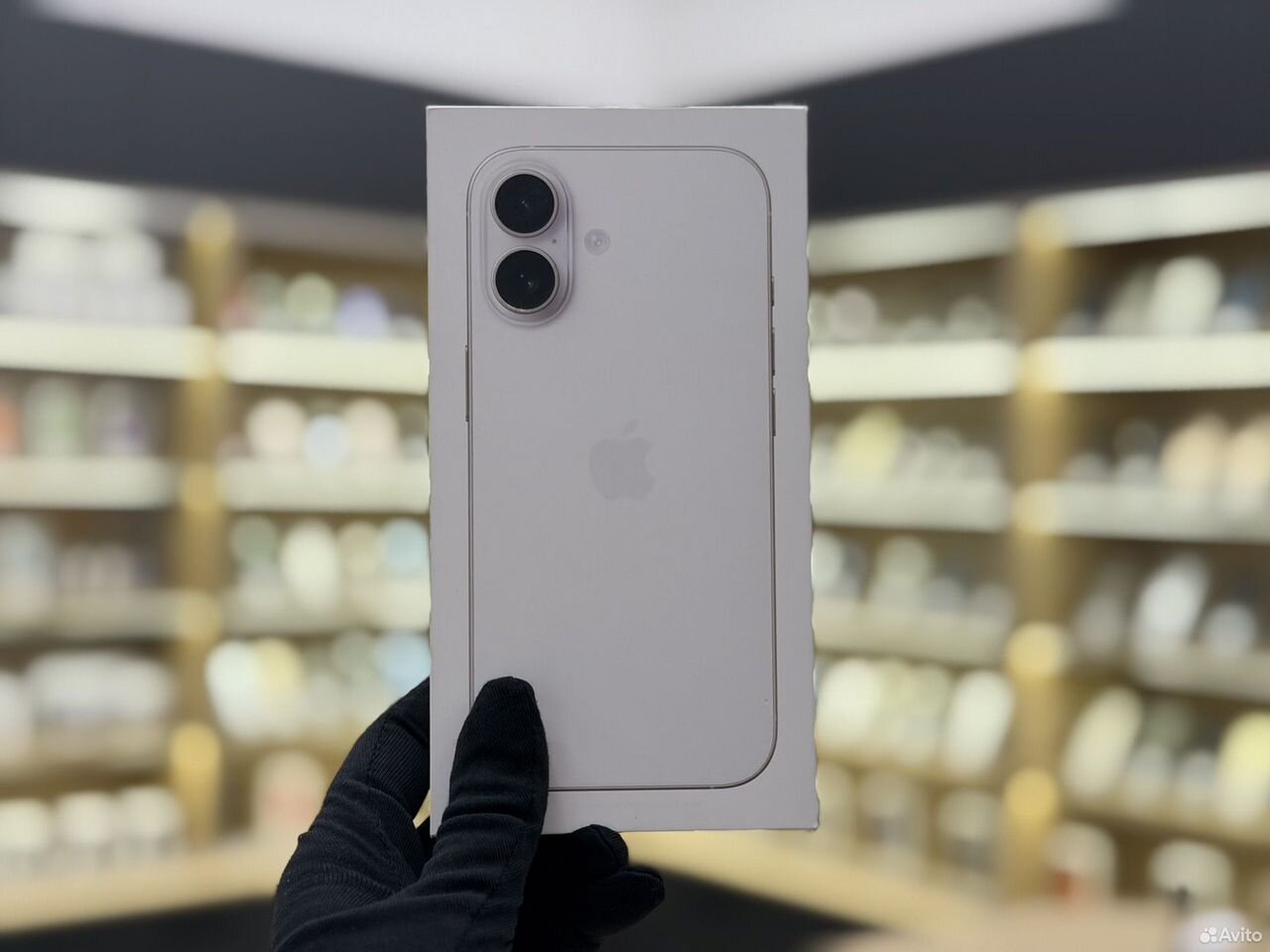 iPhone 17, 256 ГБ, SIM + eSIM