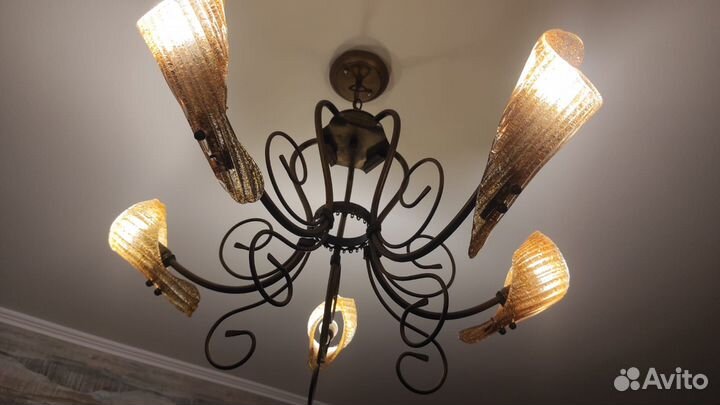 Люстра потолочная бу