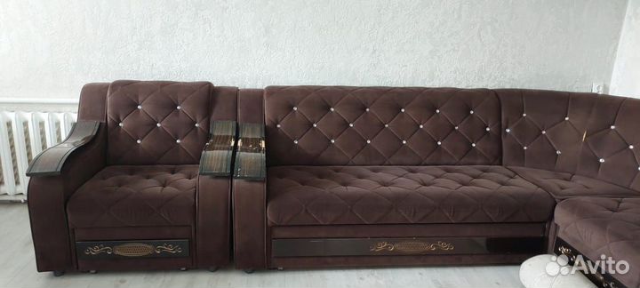 Большой угловой диван бу