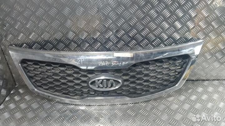 Решетка радиатора Kia Sorento