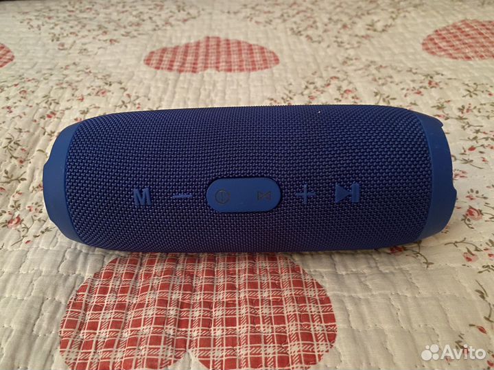 Колонка jbl charge 3