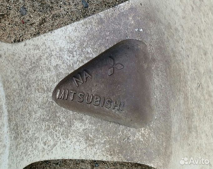 Литые диски R16 6x139.7 Mitsubishi