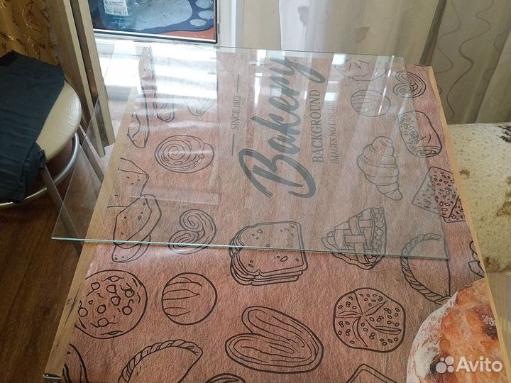 Стекло для шкафа