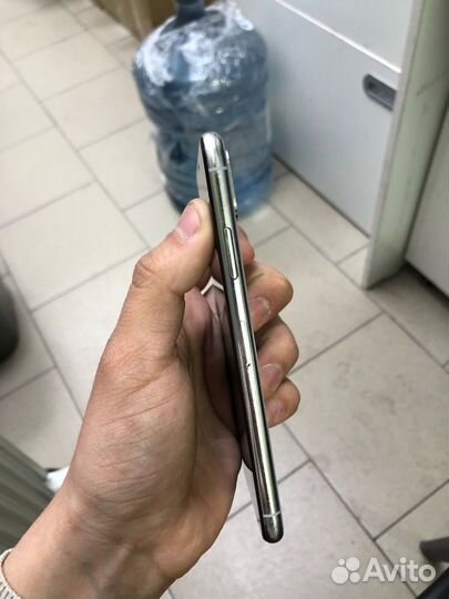 iPhone X, 256 ГБ