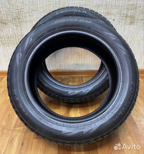 Pirelli Formula Ice FR 215/55 R17