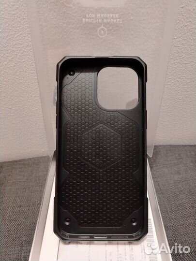 Чехол UAG Monarch Pro для iPhone 14 Pro Max