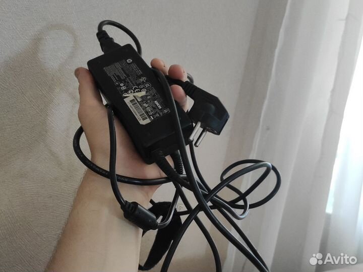 Зарядка с блоком питания для ноутбука hp