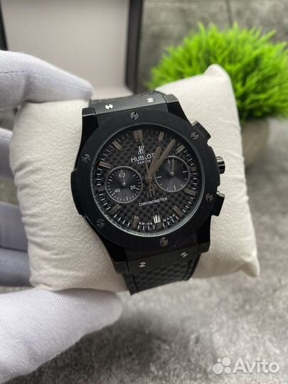 Часы с хронографом hublot