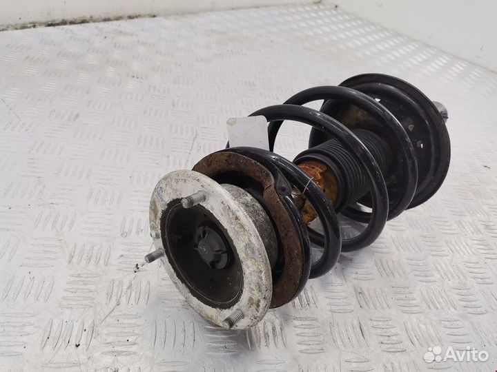 Стойка амортизатора переднего правого BMW X3