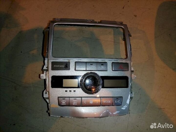 Блок управления климат-контролем Toyota Ipsum ACM2