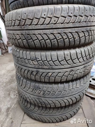 Gislaved Nord Frost 5 215/65 R16