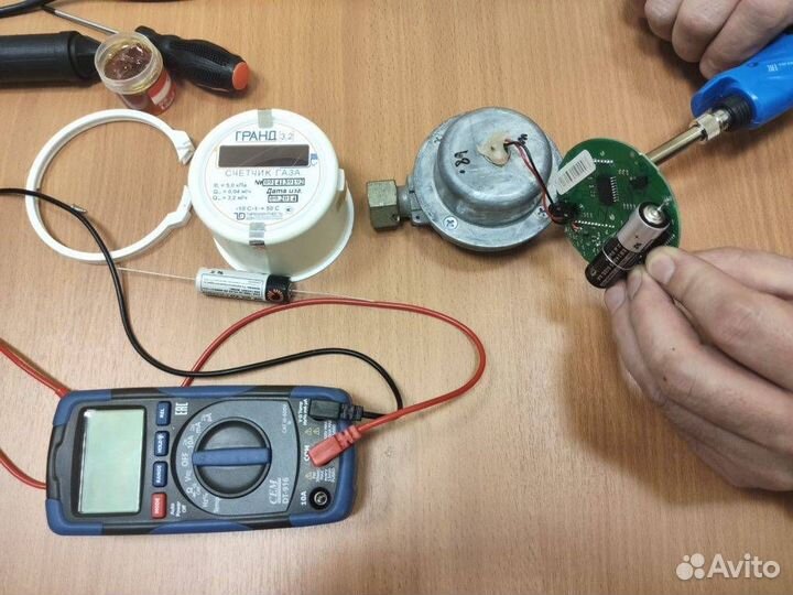 Замена батарейки в счетчике газа