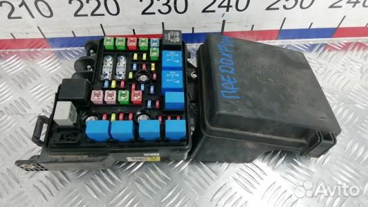 Блок предохранителей KIA CEE'D 1 (NBR03M101)