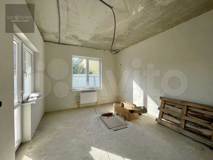 Дом 185 м² на участке 3,3 сот.