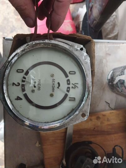 Спидометр и указатель топлива москвич 400 401