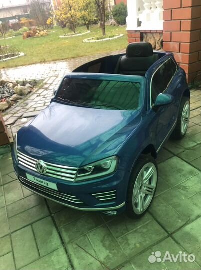 Развивающий автомобиль на аккумуляторе