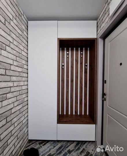 Современные шкафы в прихожую на заказ