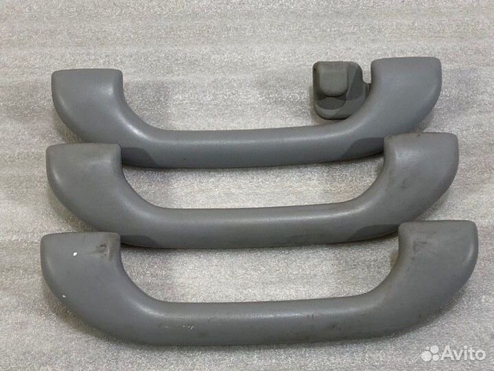 Ручка потолочная Mitsubishi Lancer 9 седан 4G18