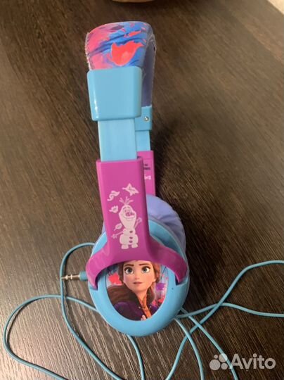 Проводные наушники