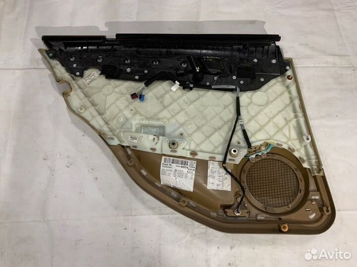 Обшивка двери задняя правая Mercedes-Benz C-Class