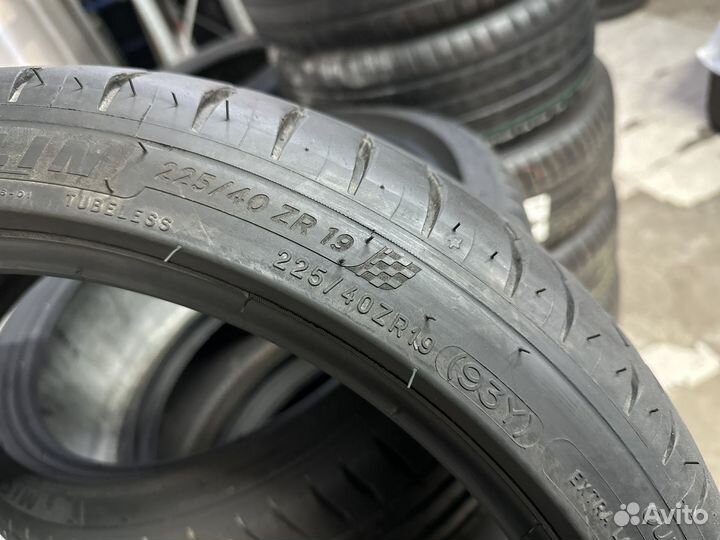 Michelin Pilot Sport 4 225/40 R19