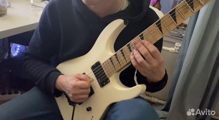 Уроки игры на гитаре, электрогитаре