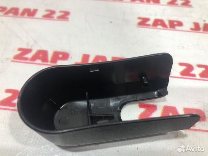 Заглушка дворника задняя Toyota