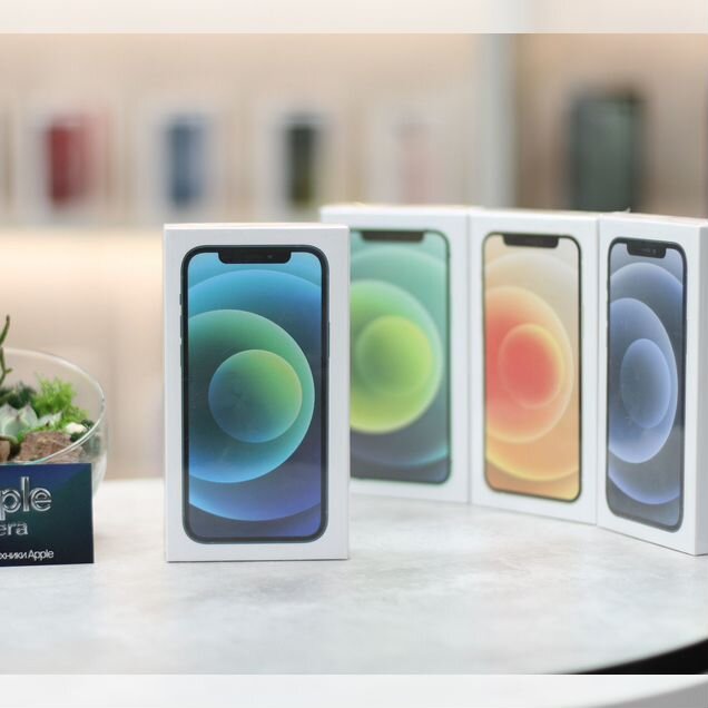 iPhone 12, 256 ГБ, SIM + eSIM