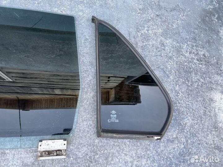 Стекло дверей для BMW E30 (Седан)