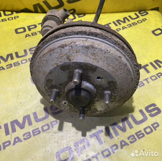 Задняя левая ступица Hyundai Accent