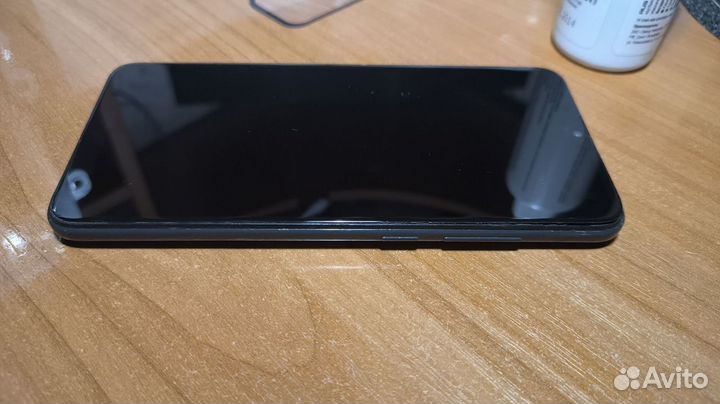 Xiaomi Redmi 8, 3/32 ГБ