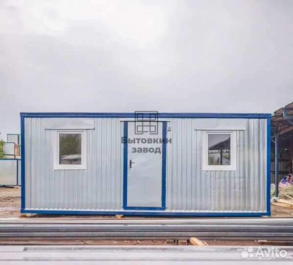 Модульный домик из блок контейнеров