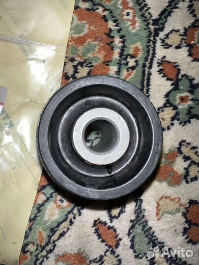 Сайлентблок рычага переднего верхнего Паджеро 3 4