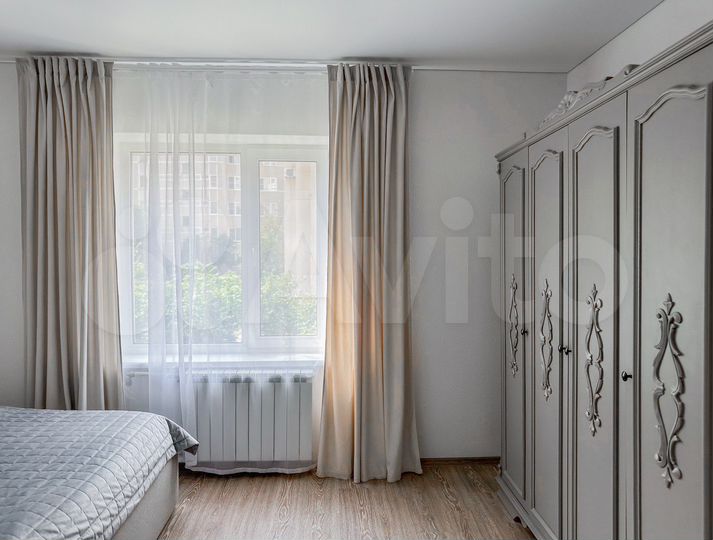 2-к. квартира, 63 м², 1/9 эт.