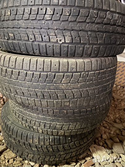 Dunlop SP Winter Ice 01 205/60 R16