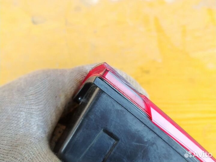 Задний правый фонарь kia rio 4