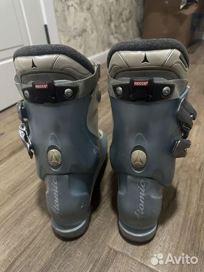 Горнолыжные ботинки