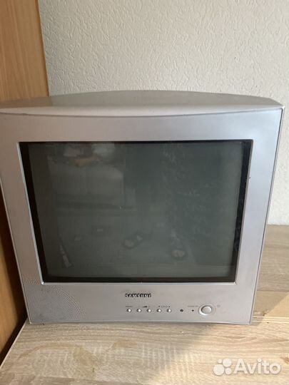 Телевизор samsung