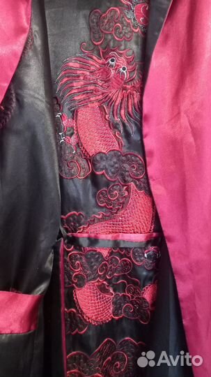 Китайский двусторонний халат с вышивкой